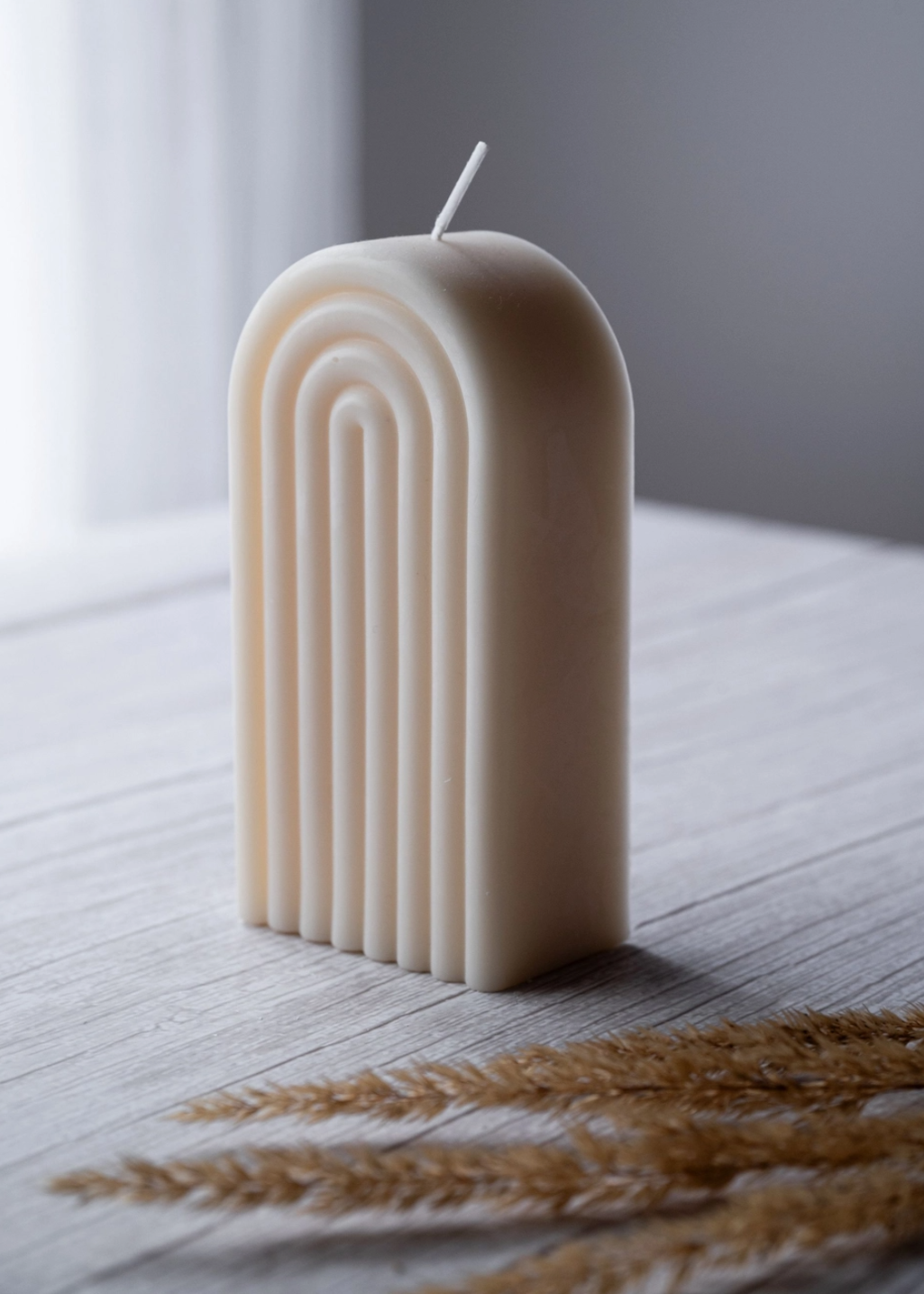 Allure CA - Rainbow Arch Pillar - Vanilla