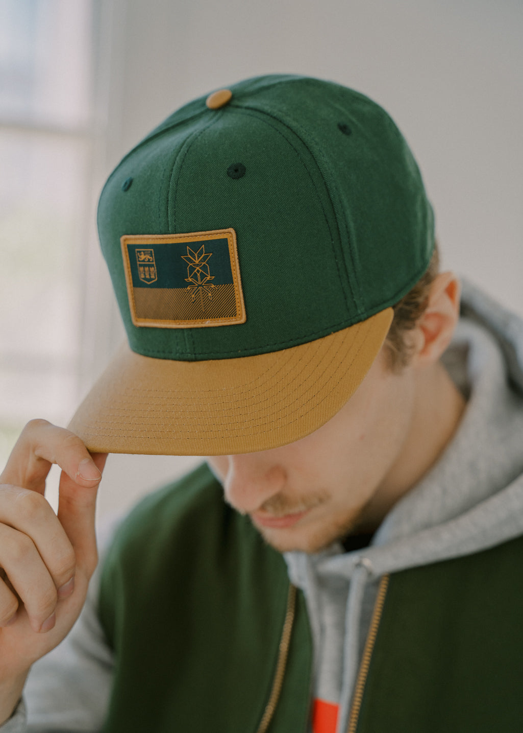 Flag V3 Snapback | Grove/Camel