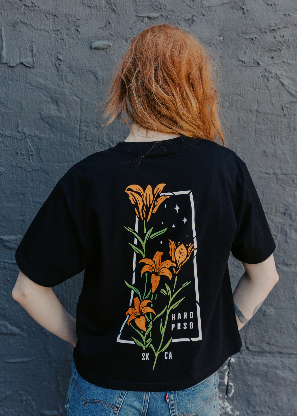 Wild Lily Boxy Tee | Black | Ladies