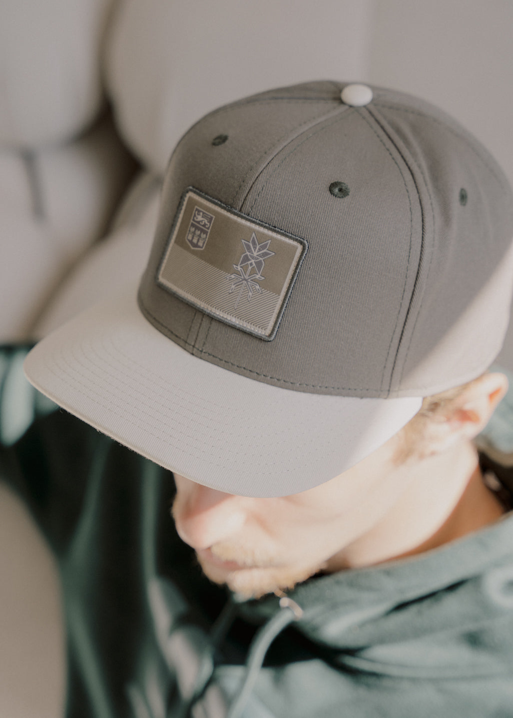 Flag V3 Snapback | Fog/Birch