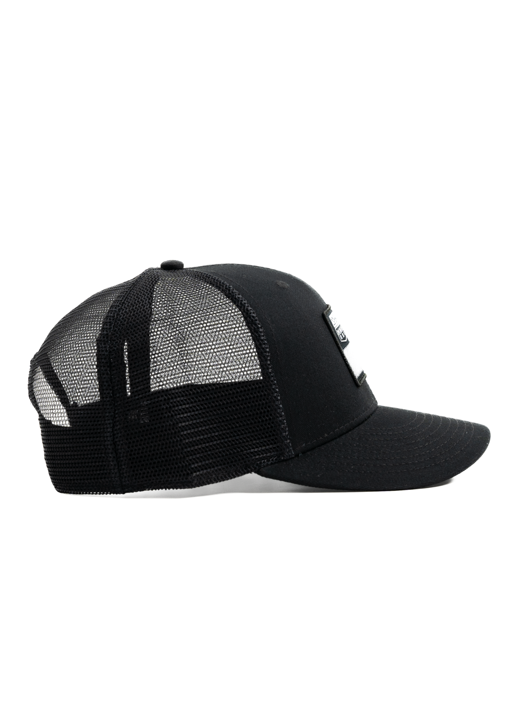 Flag Mesh Snapback V2 | Black
