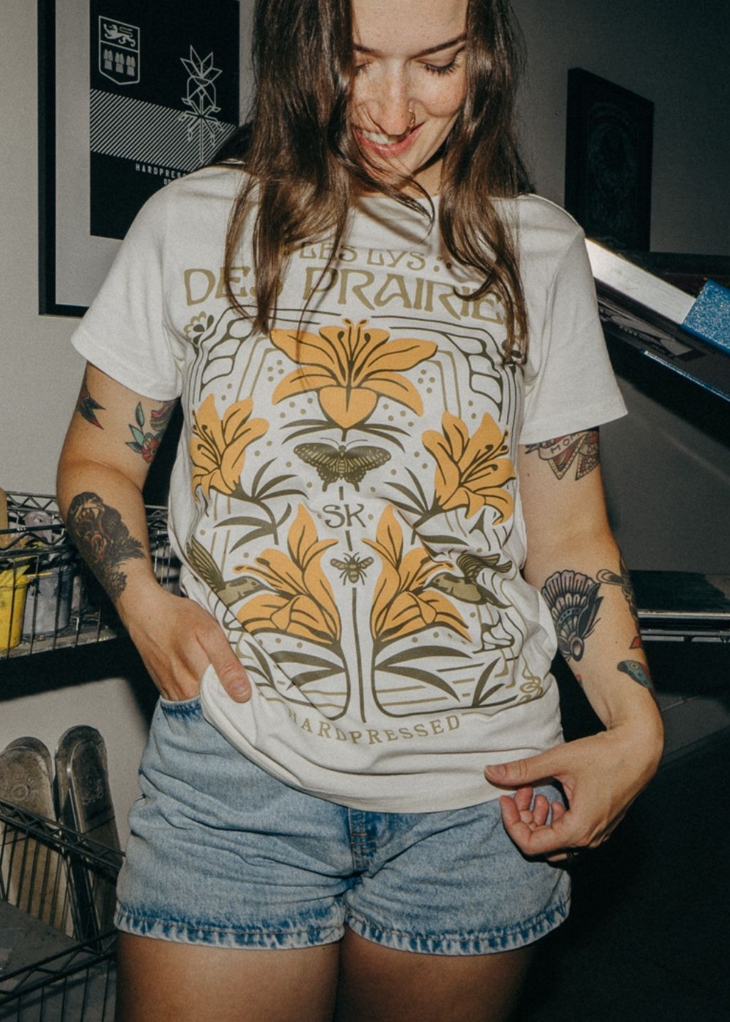 Nouveau Lily Tee | Natural | Unisex and Ladies - Hardpressed Print Studio Inc.