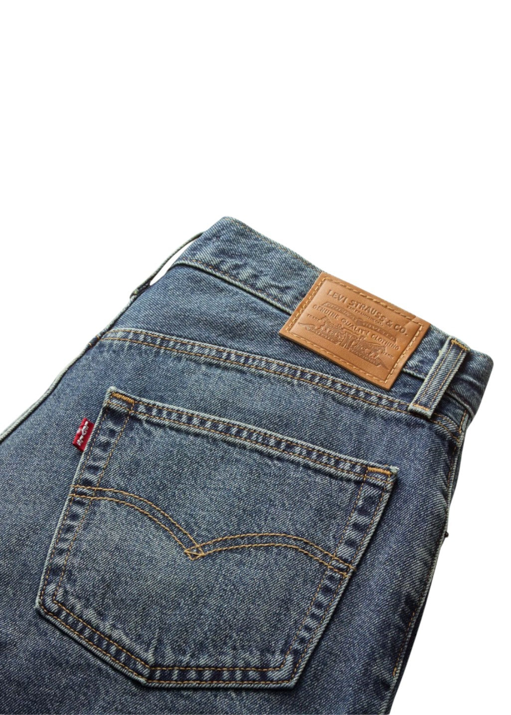 Levi's - Baggy Dad Jort - Hinged Heart