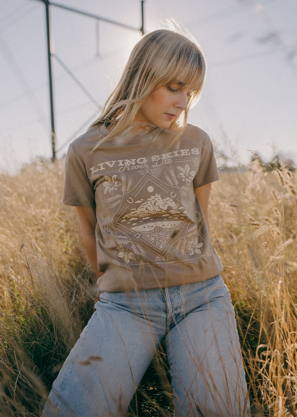 Prairie Dreamscape Tee | Dunes | Ladies - Hardpressed Print Studio Inc.