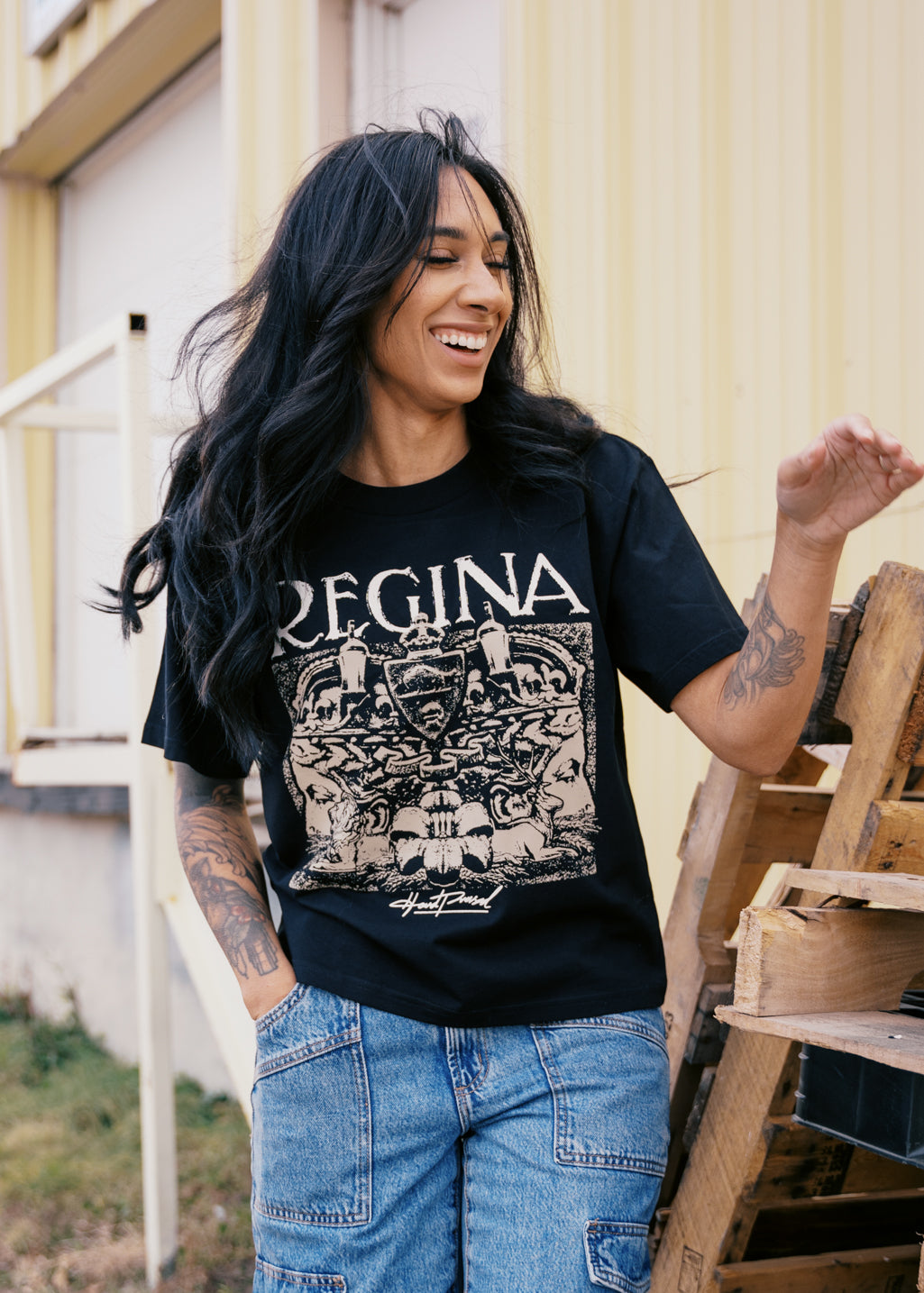 Regina Boxy Tee | Black | Ladies