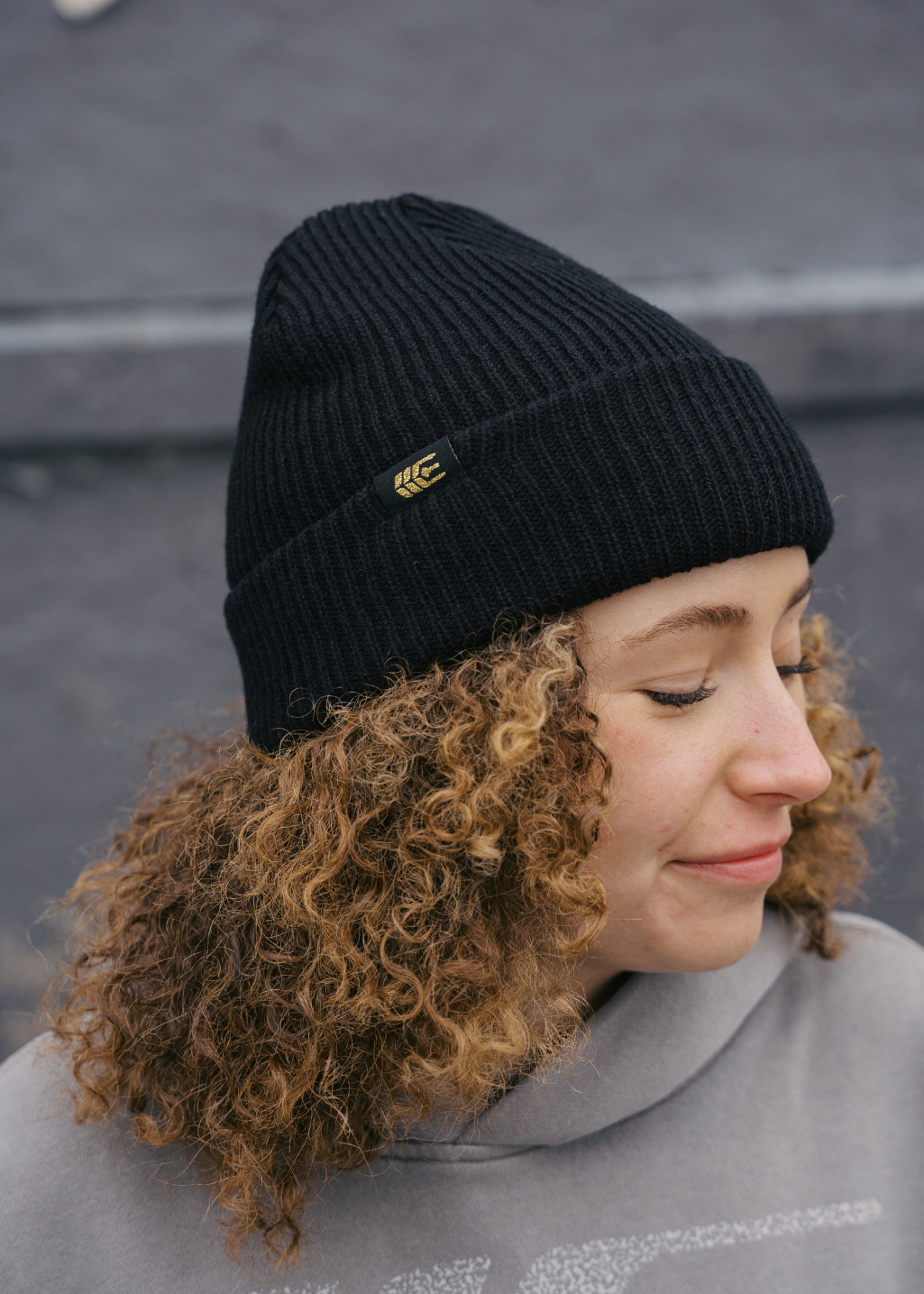 Ribbed Grain Toque | Black | Adult