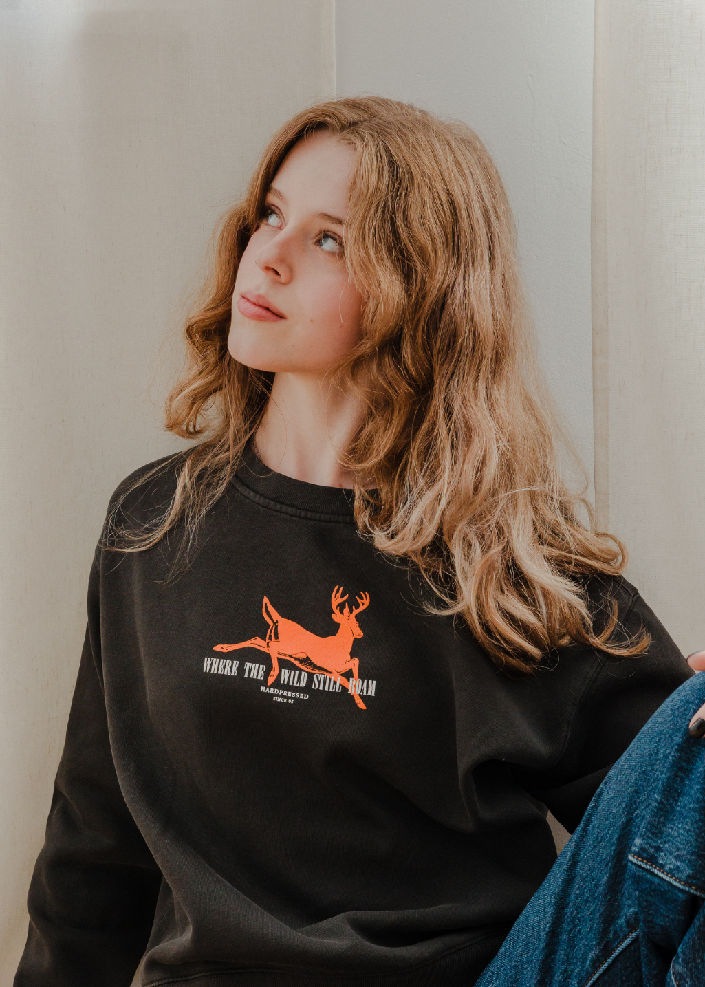 Roam Crewneck | Vintage Black | Ladies