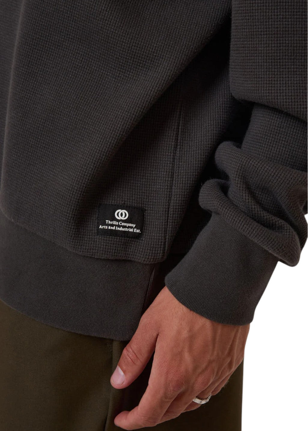 THRILLS - Arts & Industrial Oversize Waffle Crew - Dark Charcoal